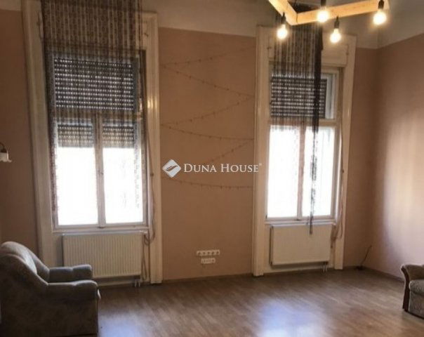 Eladó téglalakás, Budapesten, VIII. kerületben 110 M Ft
