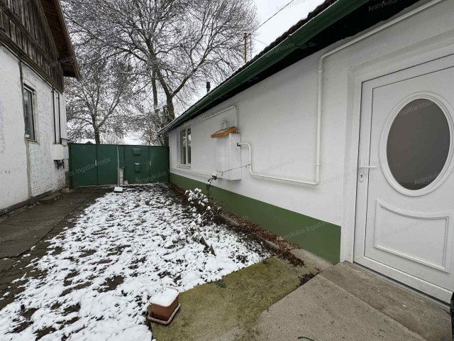 Eladó téglalakás, Békéscsabán 24.5 M Ft, 2 szobás