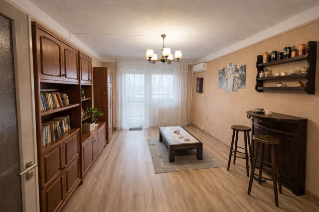 Eladó téglalakás, Miskolcon 37.5 M Ft, 3 szobás