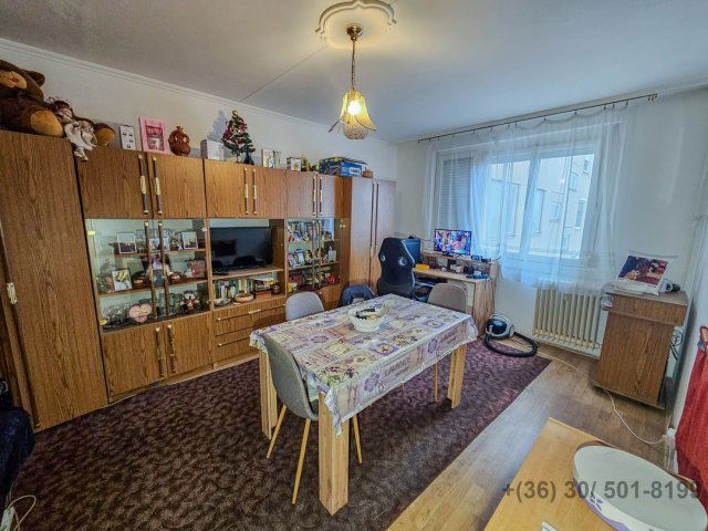 Eladó panellakás, Debrecenben 42.9 M Ft, 1+1 szobás