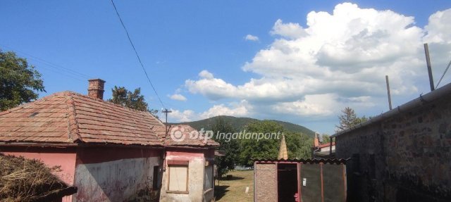 Eladó családi ház, Badacsonytomajon 45 M Ft, 2 szobás