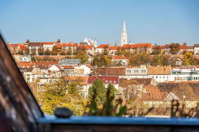 Eladó téglalakás, I. kerületben, Kosciuszkó Tádé utcában