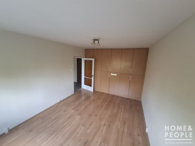 Eladó téglalakás, Szegeden 45 M Ft, 2 szobás