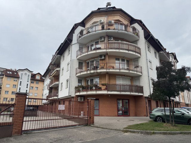 Eladó téglalakás, Budapesten, XIV. kerületben 100 M Ft, 3 szobás