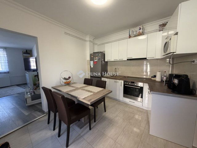 Eladó családi ház, Téten 48.9 M Ft, 3 szobás