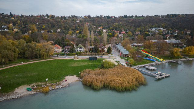Eladó családi ház, Balatonfűzfőn 281.515 M Ft, 4 szobás