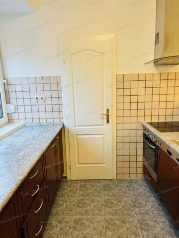 Eladó téglalakás, Tatabányán 59 M Ft, 3 szobás