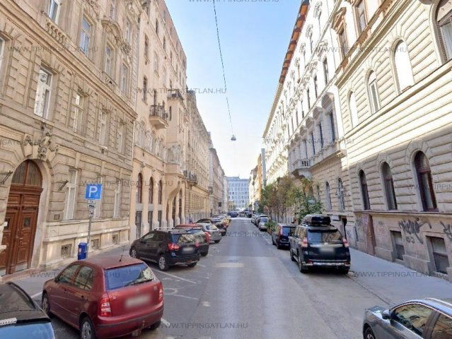 Eladó téglalakás, Budapesten, VI. kerületben, Eötvös utcában