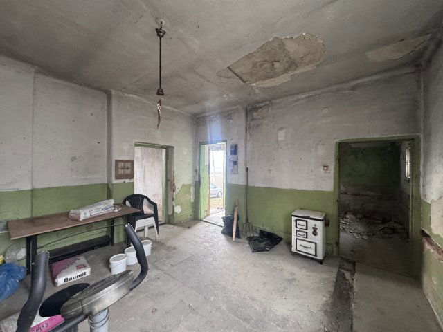 Eladó ikerház, Mányon 16 M Ft, 1 szobás / költözzbe.hu