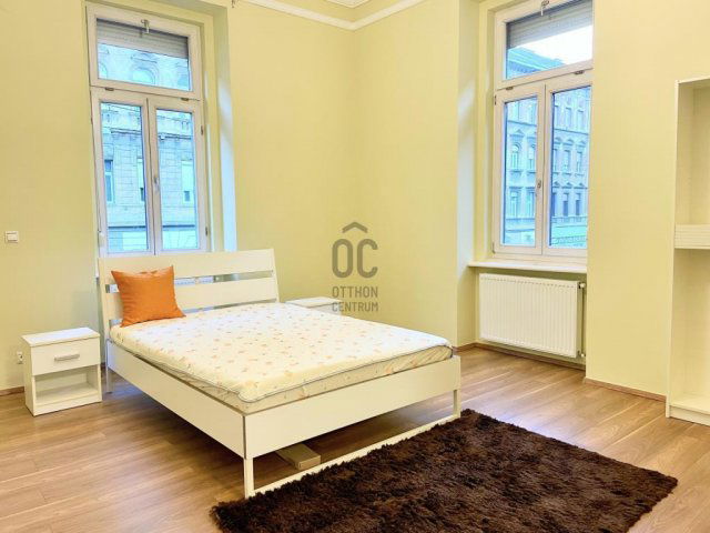 Eladó téglalakás, Budapesten, VII. kerületben 74 M Ft, 2 szobás