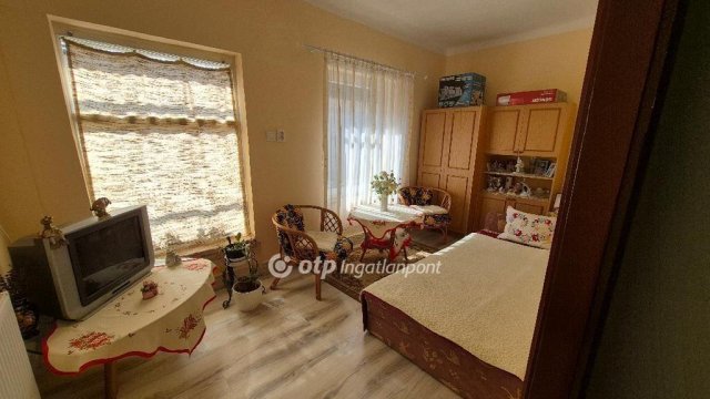 Eladó családi ház, Felsőszentmártonon 26.9 M Ft, 3+1 szobás