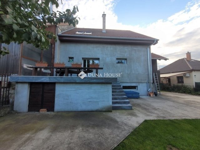 Eladó családi ház, Budapesten, XVIII. kerületben 121.9 M Ft