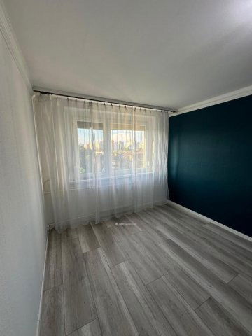 Eladó panellakás, Budapesten, III. kerületben 84.99 M Ft