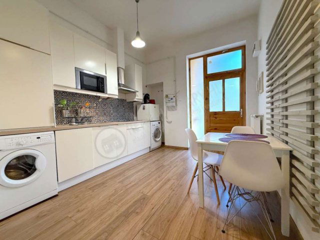 Kiadó téglalakás, albérlet, VI. kerületben, Eötvös utcában