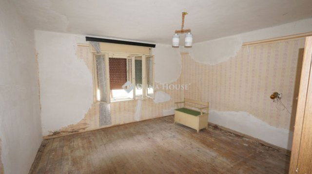 Eladó családi ház, Zalavégen 15.8 M Ft, 2 szobás