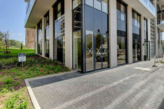 Eladó üzlethelyiség, III. kerületben, Folyamőr utcában