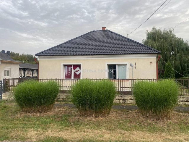 Eladó családi ház, Bérbaltaváron 34.9 M Ft, 3 szobás