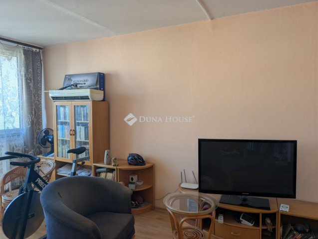 Eladó panellakás, Kaposváron 34.9 M Ft, 2 szobás