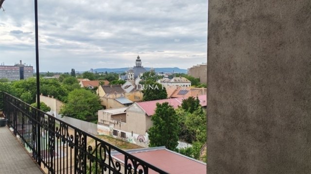Eladó téglalakás, Budapesten, X. kerületben 88.7 M Ft, 3 szobás