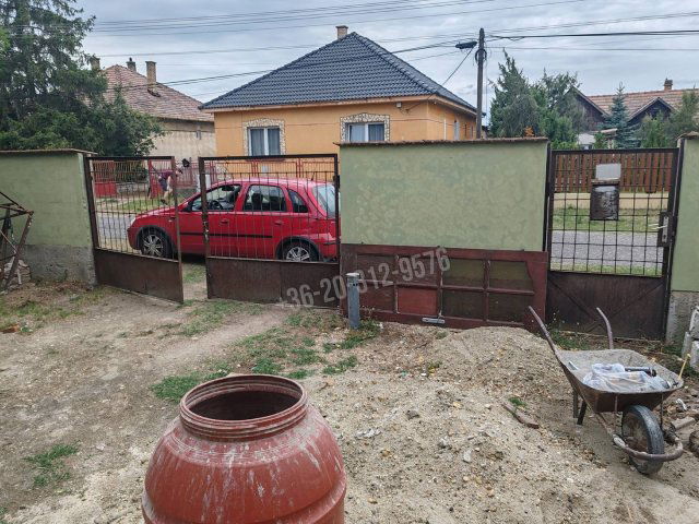 Eladó családi ház, Táborfalván 27 M Ft, 1 szobás