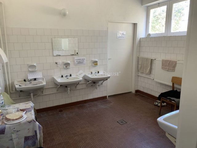 Eladó ipari ingatlan, Berettyóújfaluban 590 M Ft