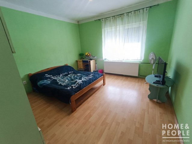 Eladó családi ház, Zákányszéken 49.99 M Ft, 5 szobás