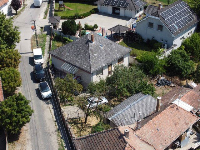 Eladó családi ház, Mogyoródon 65 M Ft, 4 szobás