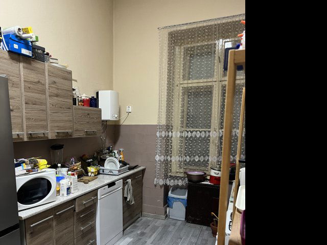 Eladó téglalakás, Budapesten, VIII. kerületben, Kerepesi úton