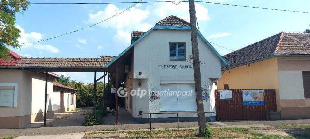 Eladó téglalakás, Kunszentmártonban 19.999 M Ft, 2 szobás