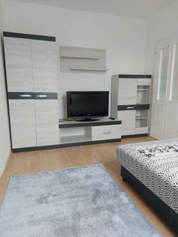 Kiadó téglalakás, albérlet, Debrecenben, Gohér utcában