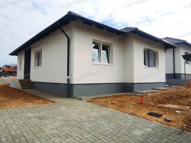 Eladó családi ház, Őrbottyánban 97.5 M Ft, 4 szobás