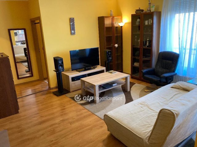 Eladó téglalakás, Budapesten, X. kerületben 86 M Ft, 3 szobás