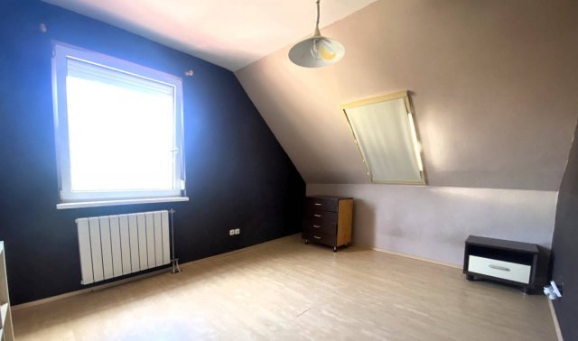 Eladó családi ház, Dunaharasztin 125 M Ft, 7 szobás