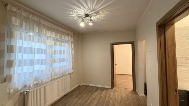 Kiadó családi ház, albérlet, Debrecenben 250 E Ft / hó