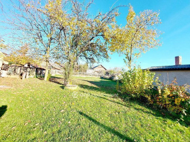 Eladó családi ház, Nyékládházán 24.9 M Ft, 3 szobás