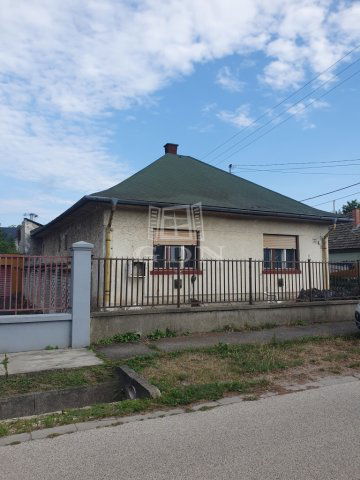 Eladó családi ház, Dunaharasztin 57 M Ft, 3 szobás