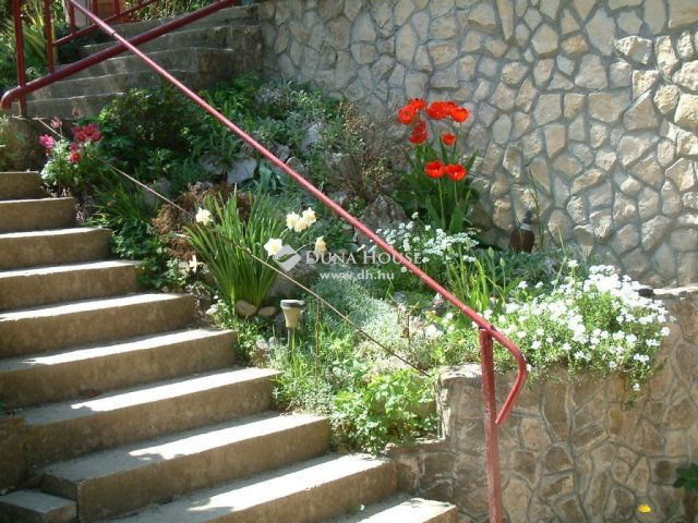 Eladó családi ház, Érden 198 M Ft, 4+1 szobás