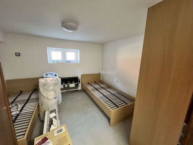 Kiadó családi ház, albérlet, Kecskeméten 2000 E Ft / hó