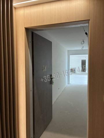 Eladó téglalakás, Pécsett, Rákóczi úton 250 M Ft, 4 szobás