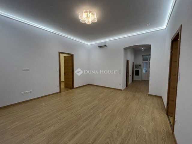 Eladó téglalakás, Budapesten, II. kerületben 189.5 M Ft