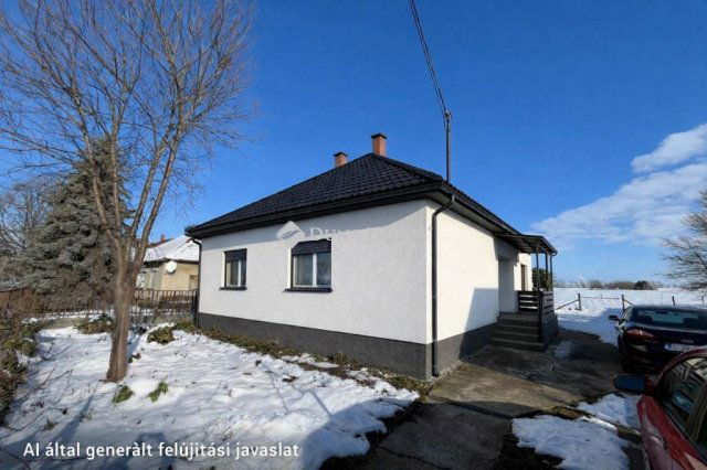 Eladó családi ház, Cecén 26.5 M Ft, 3 szobás