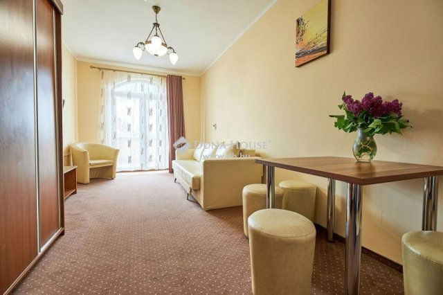 Eladó hotel, Hajdúszoboszlón 596.75 M Ft, 2 szobás