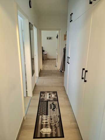 Eladó panellakás, Debrecenben 60.5 M Ft, 1+2 szobás