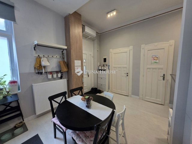 Eladó téglalakás, Budapesten, XII. kerületben 120 M Ft, 3 szobás