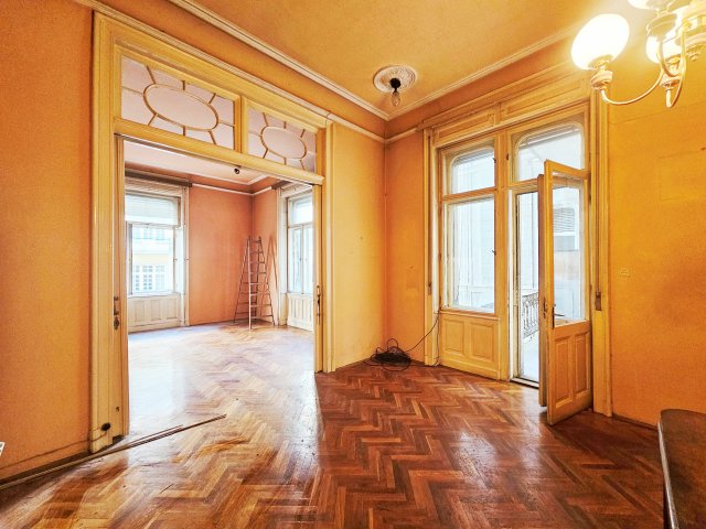 Eladó téglalakás, Budapesten, V. kerületben 189.9 M Ft, 3 szobás