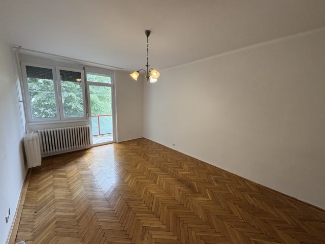 Eladó téglalakás, Kaposváron 32.8 M Ft, 2 szobás