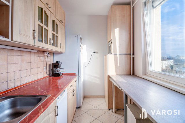 Eladó panellakás, Szegeden 47.9 M Ft, 2 szobás