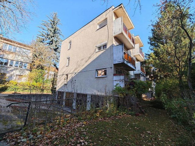 Eladó téglalakás, Budapesten, II. kerületben, Hűvösvölgyi úton