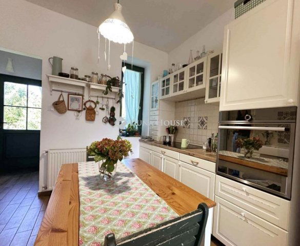 Eladó családi ház, Tapolcán 122 M Ft, 4 szobás