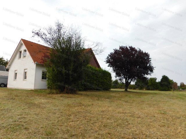 Eladó nyaraló, Mátyásdombon 65 M Ft / költözzbe.hu
